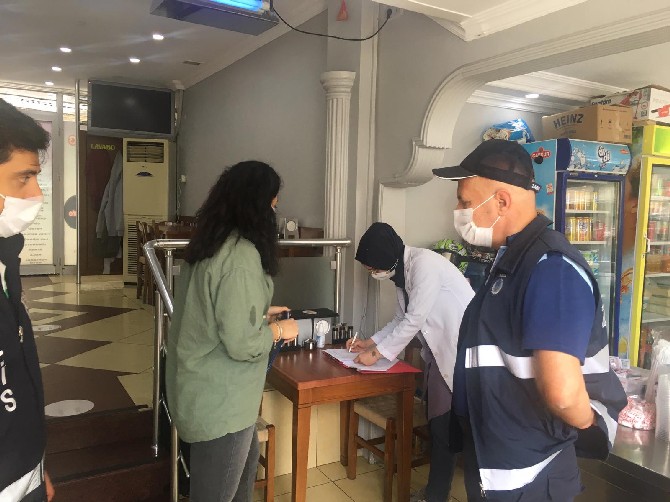 rize’de-kovid-19-tedbirlerine-iliskin-denetim-yapildi-(21).jpg