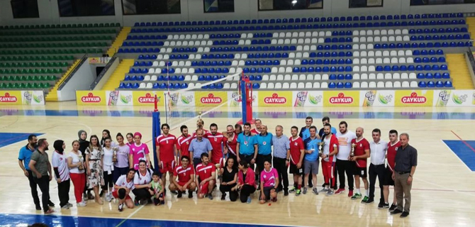 rize’de-kurumlar-arasi-voleybol-turnuvasi-sona-erdi-1.jpg