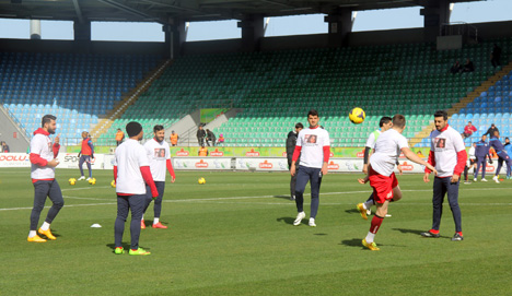 rize’de-mac-oncesi-ozgecan-anildi-3.jpg rize’de-mac-oncesi-ozgecan-anildi-3.jpg