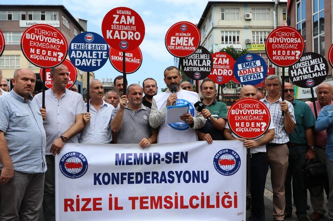 rize’de-memur-sen-ve-bagli-sendikalar,-kamu-gorevlileri-hakem-kuruluna-giden-5.-donem-toplu-sozlesme-gorusmeleriyle-ilgili-‘emege-saygi,-adalete-davet’-temasiyla-basin-aciklamasi-gerceklestirdi.--(3).jpg