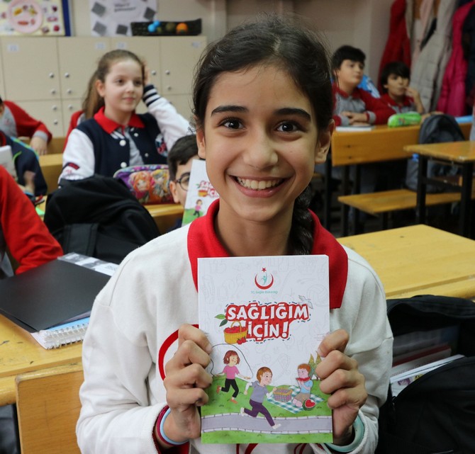 rize’de-ogrencilere-agiz-ve-dis-sagligi-egitimi-verildi-(1).jpg