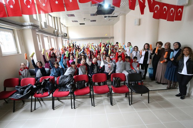 rize’de-ogrencilere-agiz-ve-dis-sagligi-egitimi-verildi-(6).jpg