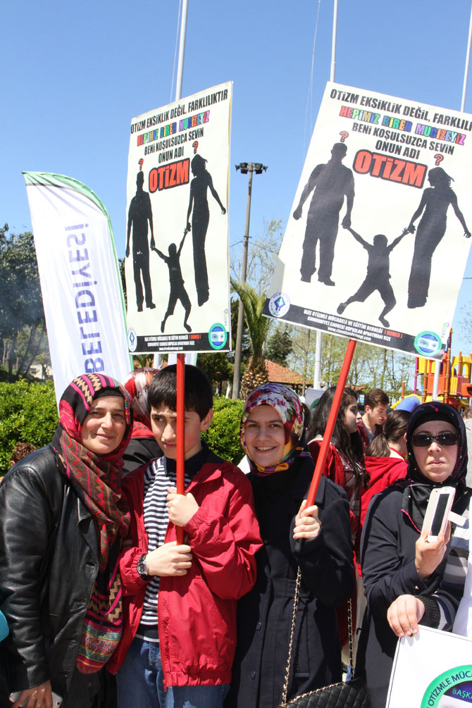 rize’de-otizmli-cocuklar-icin-yuruyus-duzenlendi17.jpg