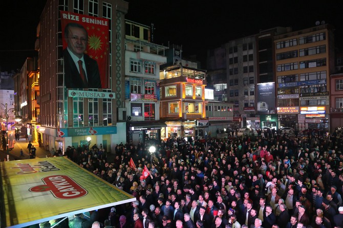 rize’de-referandum-sonuclarina-horonlu-kutlama-(1).jpg