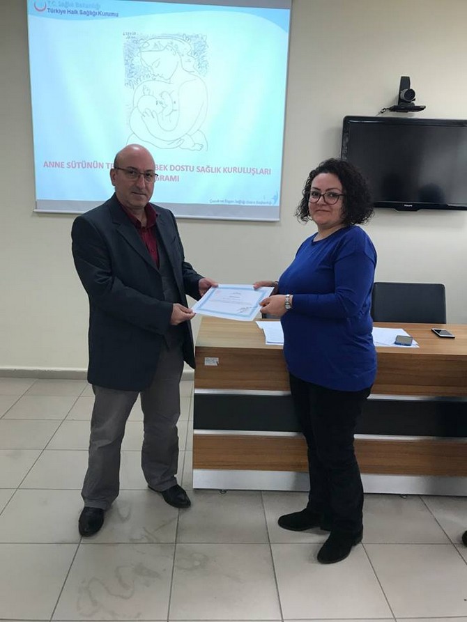 rize’de-saglik-calisanlarina-anne-sutu-ve-emzirme-danismanligi’’-egitimi-duzenlendi-(1).jpg