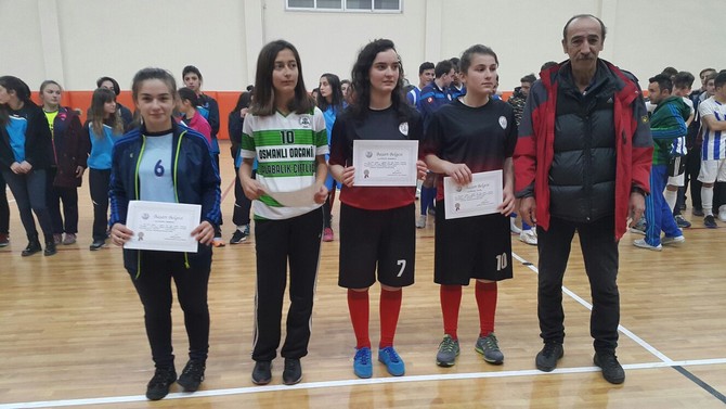 rize’de-salon-futbolunda-sampiyonlar-belli-oldu-(15).jpg
