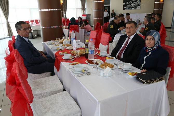 rize’de-sehit-aileleri-icin-yemek-duzenlendi-(5).jpg