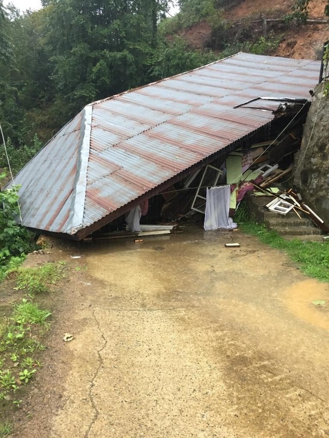 rize’de-siddetli-yagis-1-ev-yikildi-1-yarali-(2).jpg