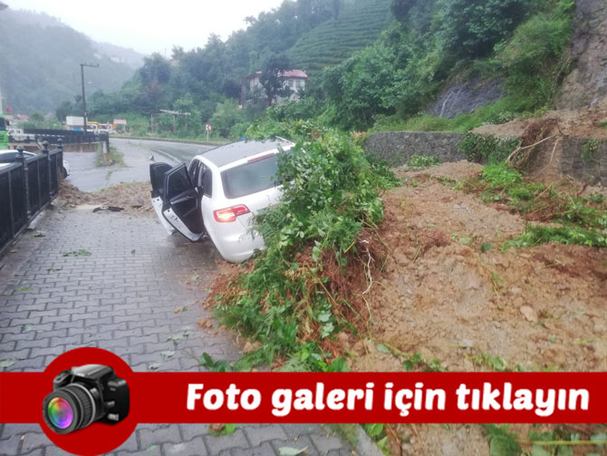 rize’de-siddetli-yagis-yollari-gole-dondurdu-53.jpg