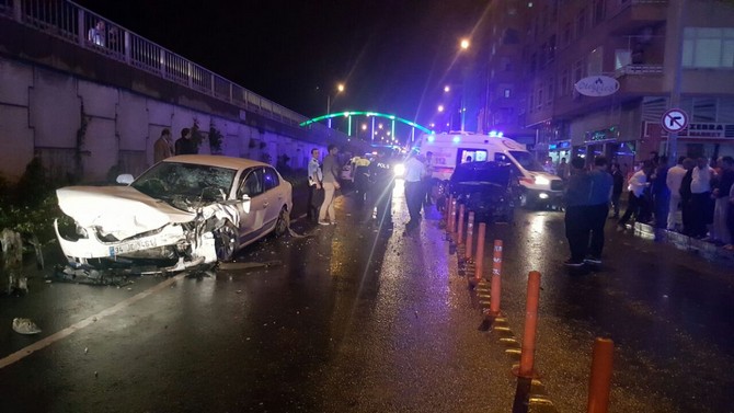 rize’de-trafik-kazasi-10-yarali-(4).jpg