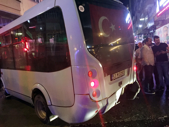 rize’de-trafik-kazasi-2-yarali.jpg