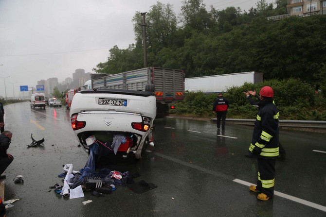 rize’de-trafik-kazasi-5-yarali-(3).jpg