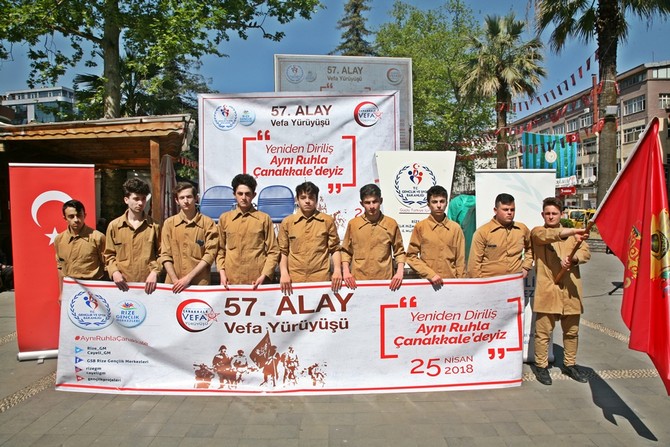 rize’de-vefa-yuruyusu-gerceklestirildi-(14).jpg