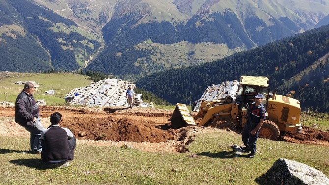 rize’de-yaylada-kacak-insaat-baslamadan-durduruldu-(4).jpg
