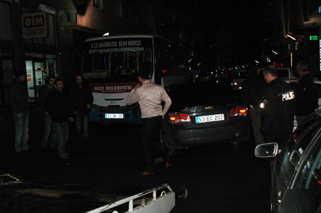 rize’deki-kazada-otomobil-surucusu-olumden-dondu-10.jpg rize’deki-kazada-otomobil-surucusu-olumden-dondu-10.jpg