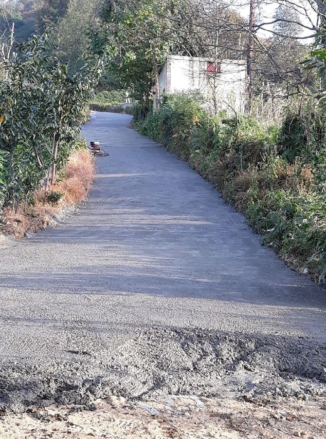 rize’nin-ardesen-ilcesine-bagli-kurtulus-koyu’nde-yol-sorunu-cozuldu-(1).jpg