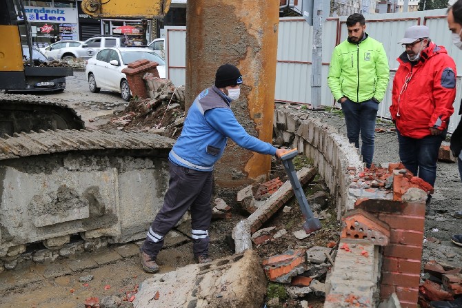 rize’nin-kentsel-donusumu-icin-ilk-fore-kaziklar-cakilmaya-basladi-(4).jpg