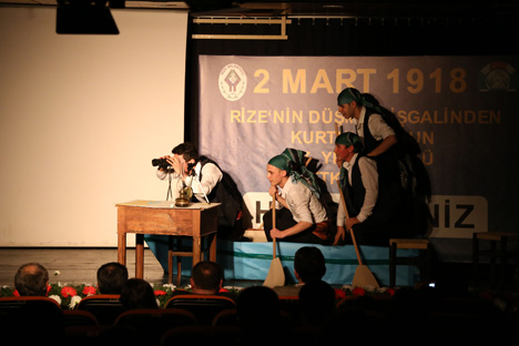 rize’nin-kurtulusu-tiyatroda-sahnelendi6.jpg