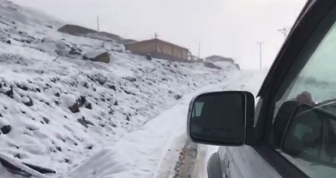 rize’nin-yuksek-kesimlerinde-kar-yagisi-etkili-oldu--(3).jpg