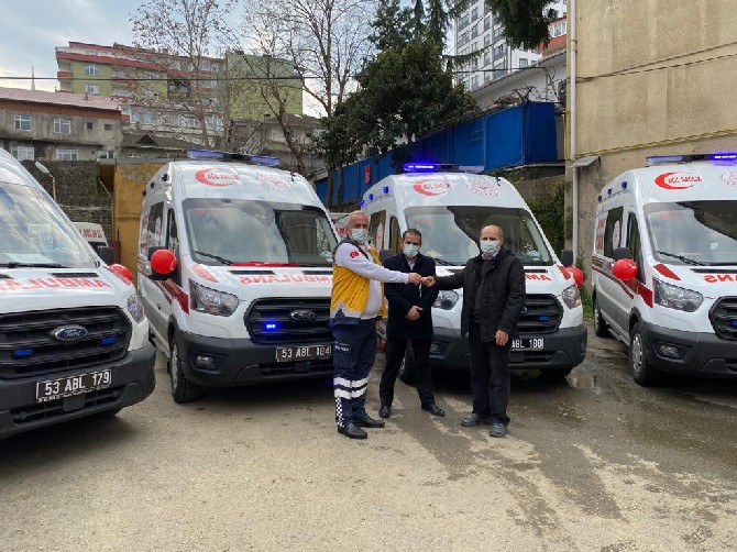 rize’ye-5-adet-4x4-yeni-ambulans-(3).jpg