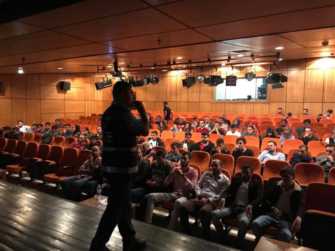 rize-afad’dan-rize-ak-genclik’e-afet-bilinci-egitimi-(2).jpg