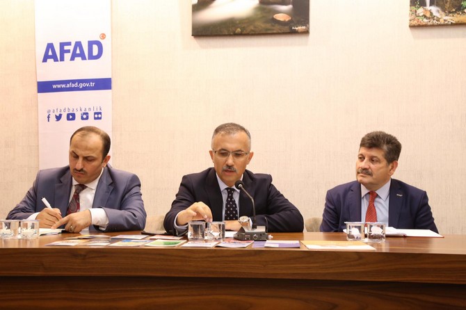 rize-afet-mudahale-plani-istisare-toplantisi-yapildi-(1).jpg
