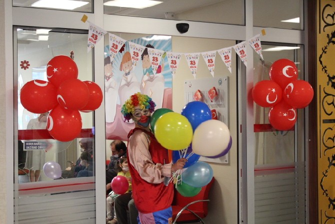 rize-agiz-ve-dis-sagligi-merkezinden-cocuklara-23-nisan-surprizi-7.jpg