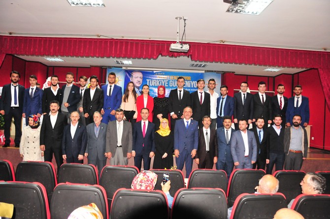 rize-ak-genclik-ilce-kongrelerini-tamamladi-(8).jpg