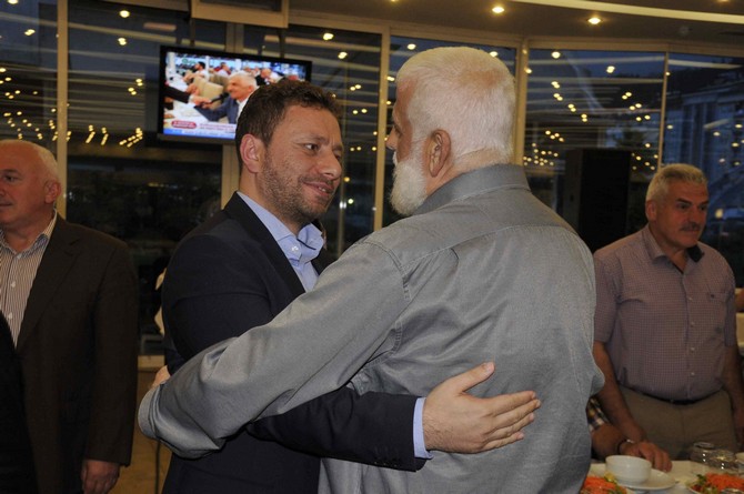 rize-ak-parti’den-eski--teskilat-mensuplariyla-iftar-yemegi-(1).jpg