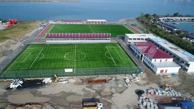 rize-amator-futbolu-icin-yapilan-uefa-kriterli-stadyum-kasim’da-hizmete-girecek-(4).jpg