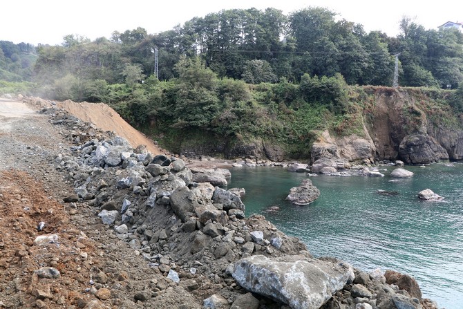 rize-artvin-havalimani’nda-deniz-dolgusu-basladi-(5).jpg