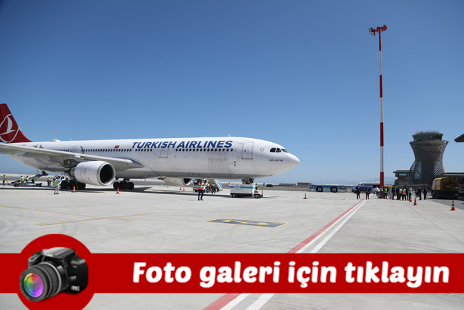 rize-artvin-havalimanina-rize-artvin-isimli-ilk-yolcu-ucagi-inis-yapti.jpg