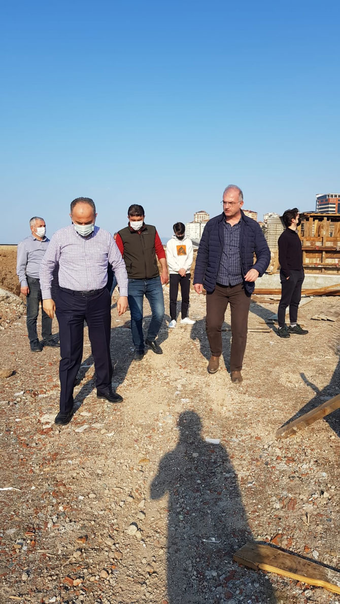 rize-belediye-baskani-metin,-deniz-feneri-sosyal-tesisinde-incelemede-(3).jpg