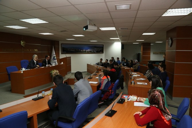 rize-belediye-baskani-prof.-dr.-resat-kasap,-liselerin-ogrenci-meclisi-baskanlariyla-bir-araya-geldi-(5).jpg