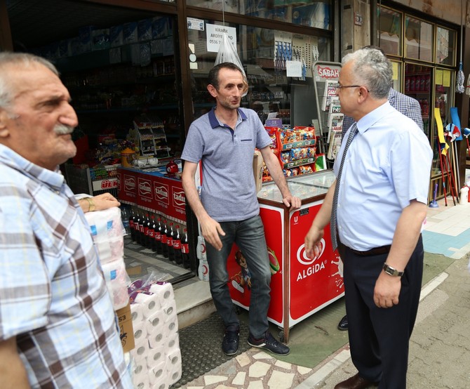 rize-belediye-baskani-prof.-dr.-resat-kasap,-yenikoy-mahallesi-esnaflarini-ziyaret-ederek-talep-ve-sikayetlerini-dinledi-(11).jpg