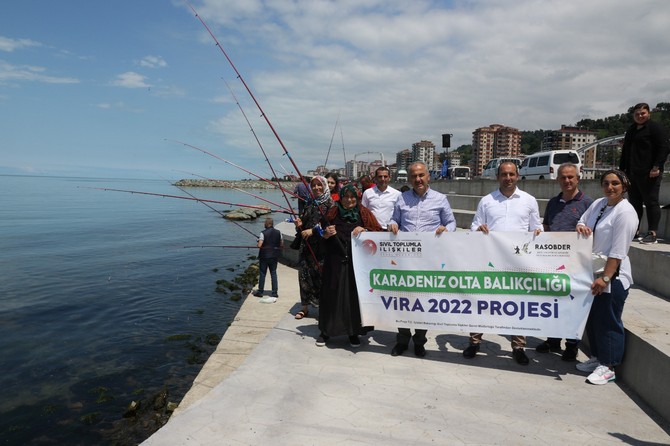 rize-belediye-baskani-rahmi-metin-vira-2022-projesi-kapsaminda-rize-amator-ve-sportif-olta-balikciligi-dernegi-tarafindan-duzenlenen-karadeniz-olta-balikciligi-etkinligine-katildi-6.jpg