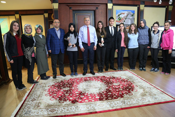 rize-belediye-spor-kulubu-halk-oyunlari-ekibi,-belediye-baskani-prof.dr.-resat-kasap’i-makaminda-ziyaret-etti2.jpg rize-belediye-spor-kulubu-halk-oyunlari-ekibi,-belediye-baskani-prof.dr.-resat-kasap’i-makaminda-ziyaret-etti2.jpg