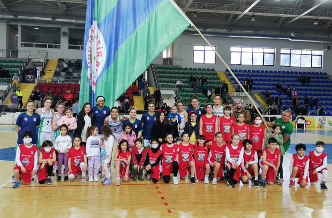 rize-belediyeis-basket-takimi.jpg