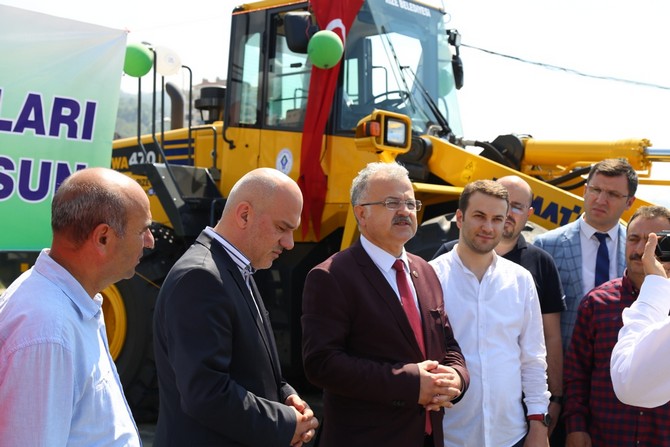rize-belediyesi’nden-makine-parkina-iki-yeni-arac-(5).jpg