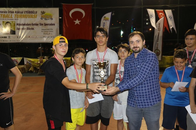 rize-belediyesi’nin-onculuk-ettigi-30.-uluslararasi-rize-cay,-turizm-ve-yaz-sporlari-festivali-kapsaminda-11.-irfan-koksal-eyuboglu-streetball-(sokak-basketbolu)turnuvasi-tamamlandi-(5).jpg