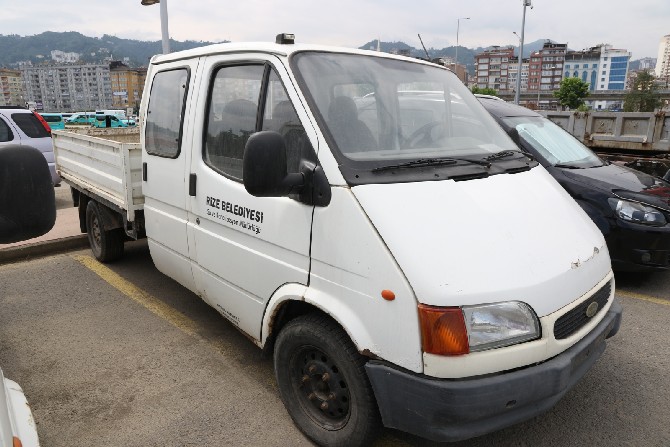 rize-belediyesi-18-araci-ihale-yoluyla-satisa-cikardi-(12).jpg