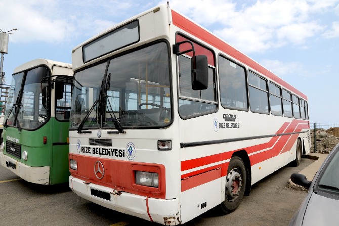 rize-belediyesi-18-araci-ihale-yoluyla-satisa-cikardi-(4).jpg