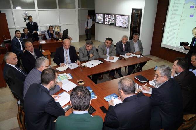 rize-belediyesi-afet-koordinasyon-ve-goruntuleme-merkezi-olusturuldu-(3).jpg