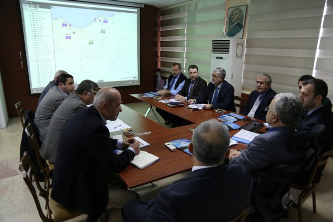 rize-belediyesi-afet-koordinasyon-ve-goruntuleme-merkezi-olusturuldu-(5).jpg