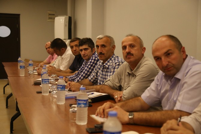 rize-belediyesi-bunyesinde-bulunan-birim-mudurlerinin--mudurler-degerlendirme-toplantisi,--belediye-baskani-prof.-dr.-resat-kasap-baskanliginda-yapildi-(6).jpg