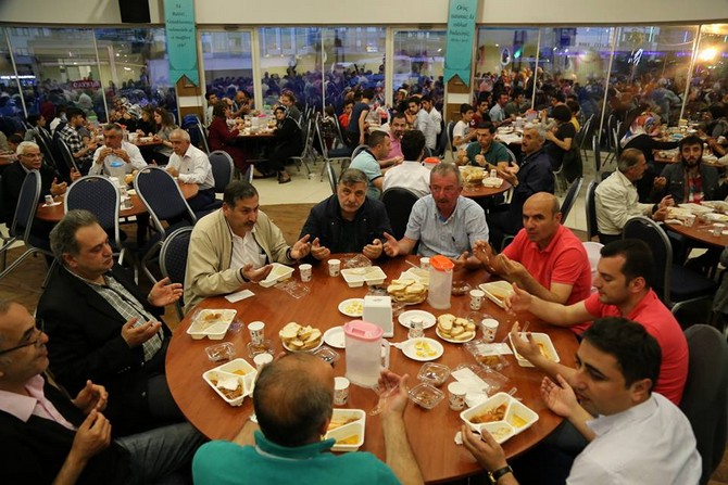 rize-belediyesi-iftar-ve-sahur-(6).jpg