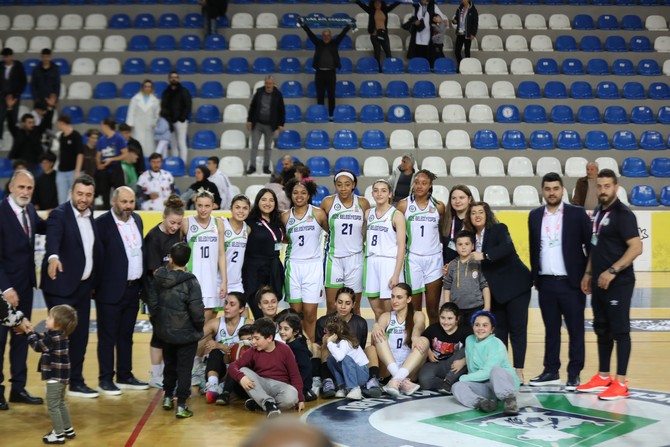 rize-belediyesi-ing-kadinlar-basketbol-super-ligi-nilay-aydogan-sezonu-22-haftasinda-antalya-toroslar-basketbolu-77-50-yendi-1.jpg