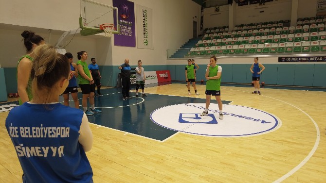 rize-belediyesi-kadin-basketbol-takimi-antrenmani-3.jpg