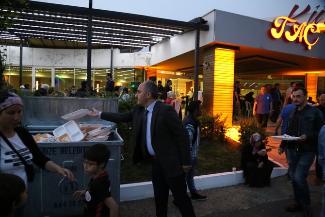 rize-belediyesi-ramazan-iftari-(3).jpg