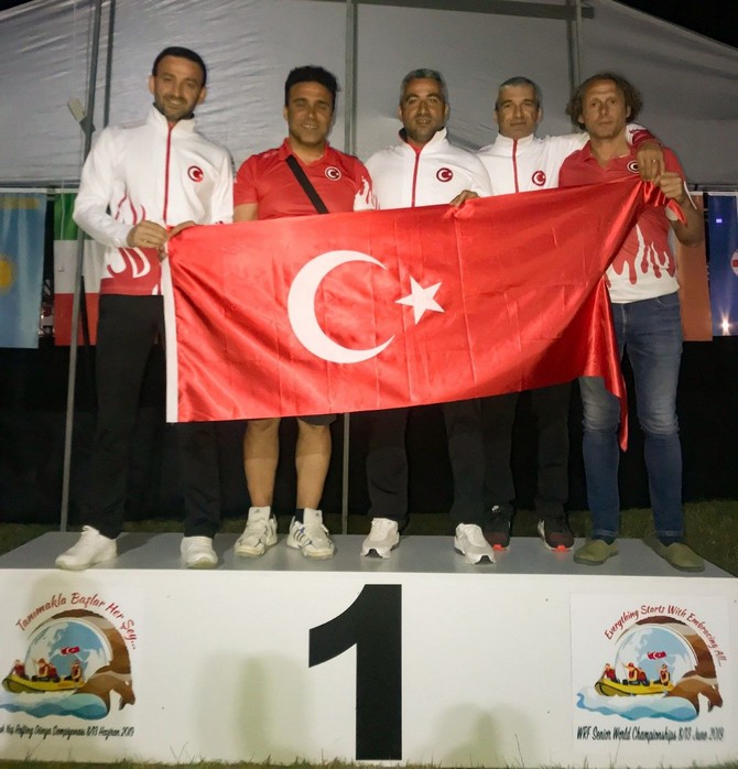 rize-belediyesi-sporcularindan-milli-takimda-dunya-sampiyonlugu-(1).jpg